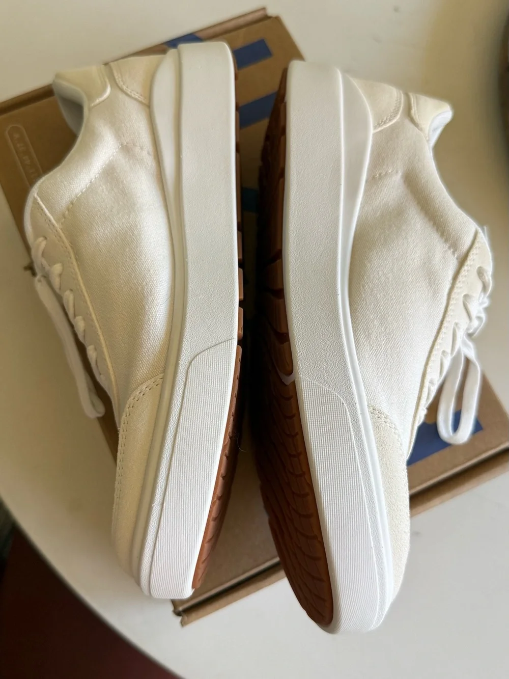 Kizik Women's Prague 2 Casual Sneakers in Cream